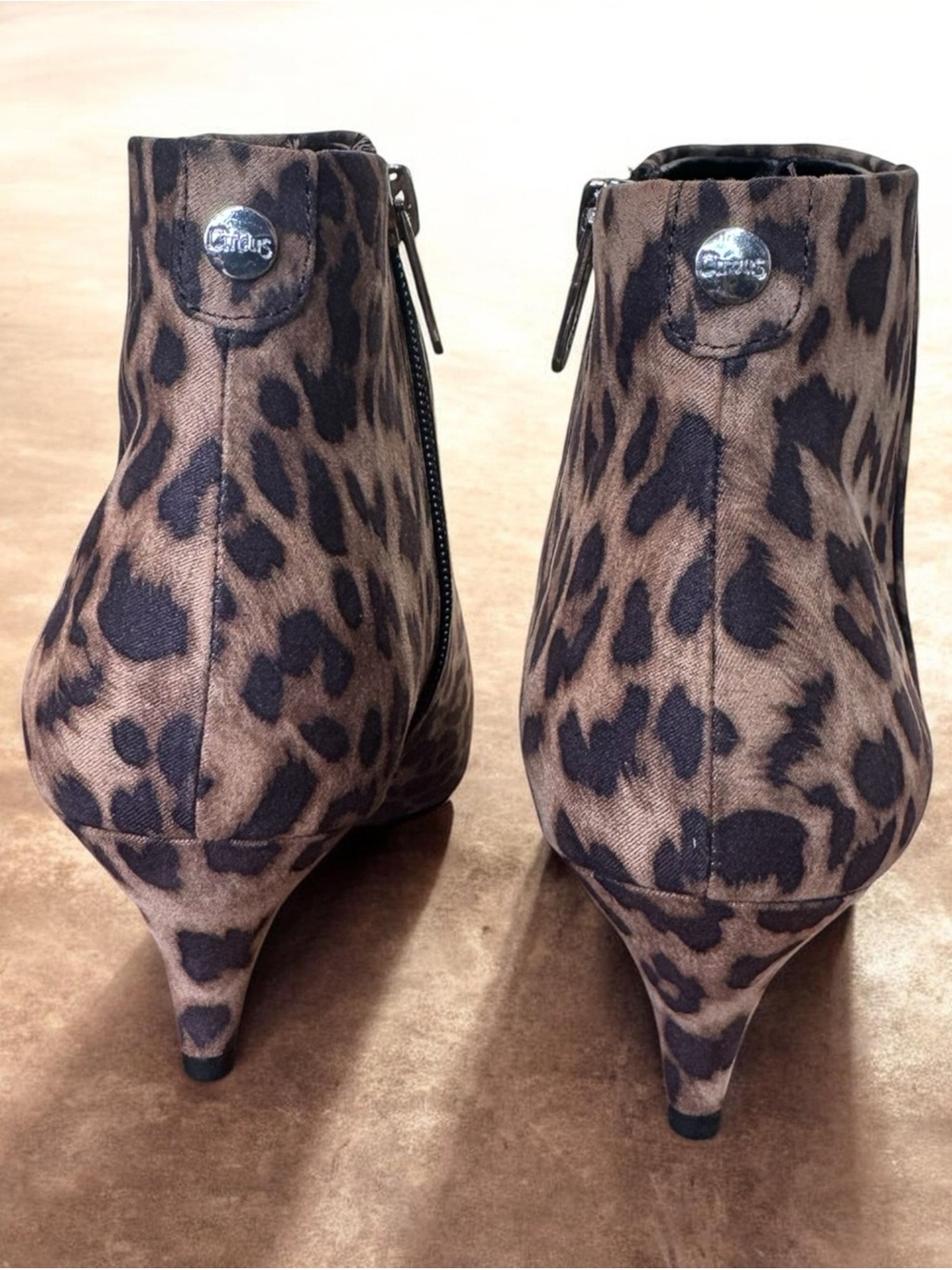 Sam Edelman Circus - Picture 6 of 10